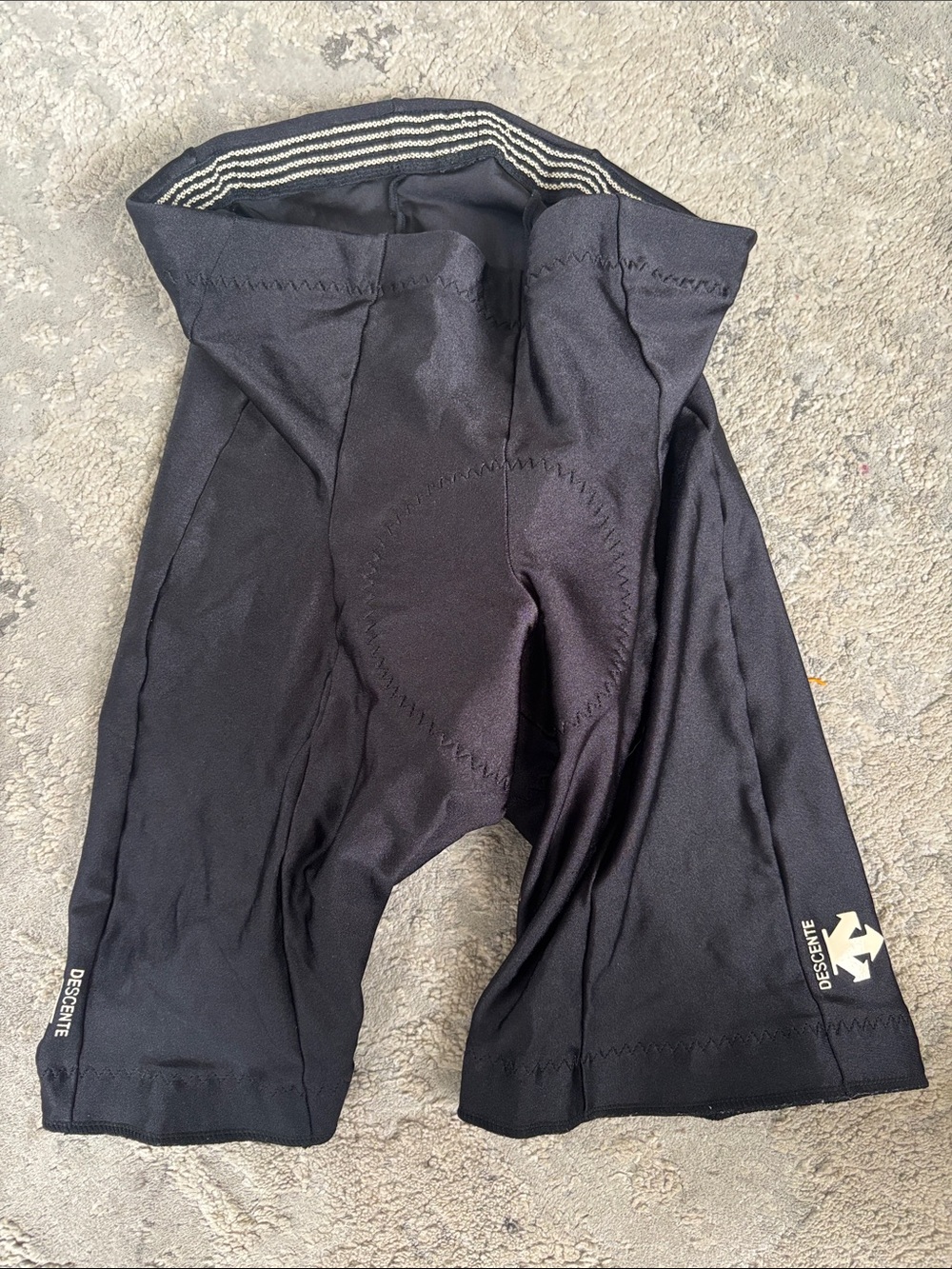 Descente Men's Black Athletic Cycling Shorts with Subtle Logo